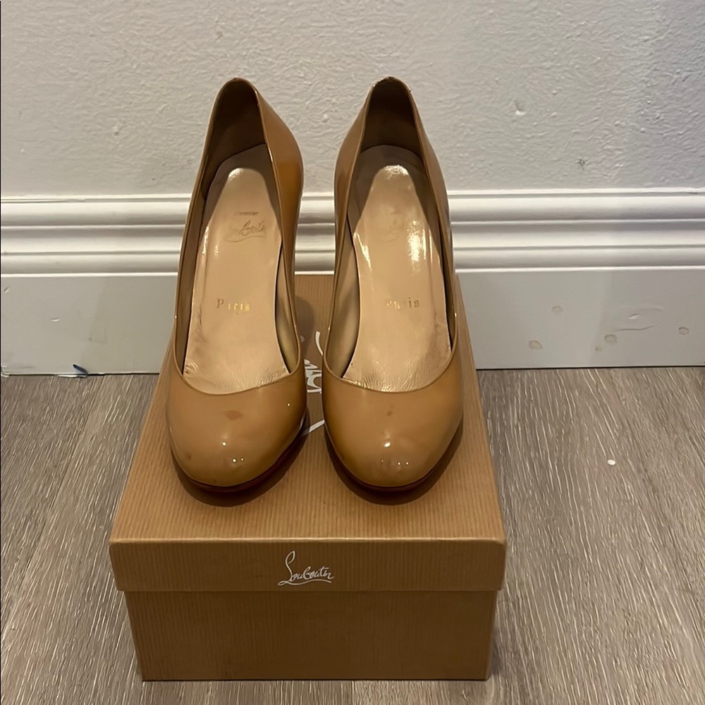 Christian Louboutin Beige Heels